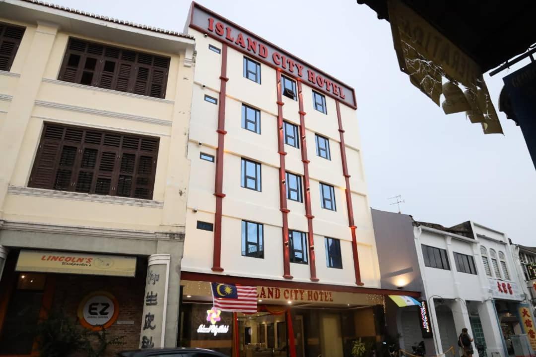 Capital O 90897 Island City Hotel 조지타운 외부 사진
